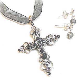 Lace Victorian Black Necklace